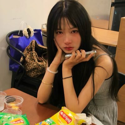 MengMengilovEE's profile picture. 