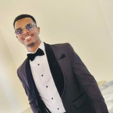 IsaacTaremwa256's profile picture. Relentless | informer | Top of the mountain is bottom of next so keep climbing .     Isaiah 45:3