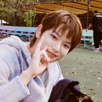 this user loves andteam ♡ | kpop/jpop + tate mcrae stan (saw her live)