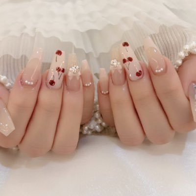 U__U_rbt's profile picture. 顔だし×｜164cm｜愛知