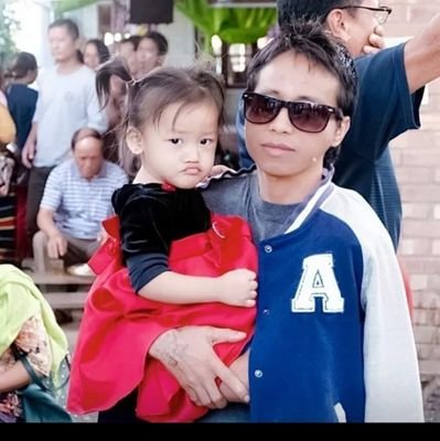 EmelP71175's profile picture. 