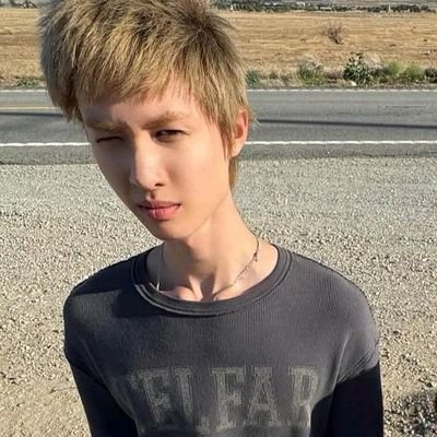 rieqroww's profile picture. Kulo Nuwun Fine Shyt, hajimemasite.. ( failed to follow user ) maaf belum ku fb, soalnya limiiitttt 🙏🙏