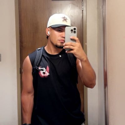 JayyDoxx's profile picture. Software Engineer | Photographer