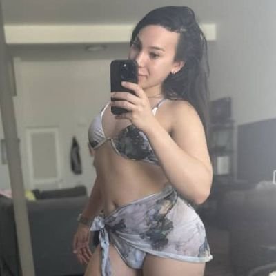 it's your fav trans girl ❣️with a hypnosis, brainwashing and bimbofication kink. I’m 100% submissive and have never had an interest in being
