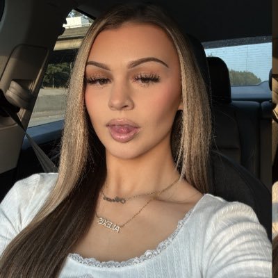 lexiclane's profile picture. 