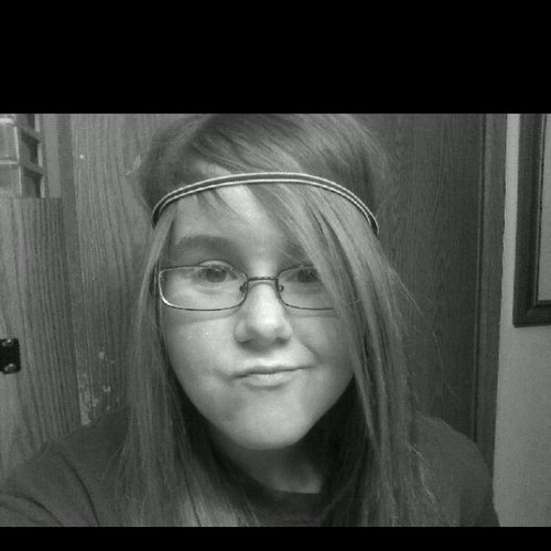 chelsey_kmiecik's profile picture. Follow me because i follow back:)