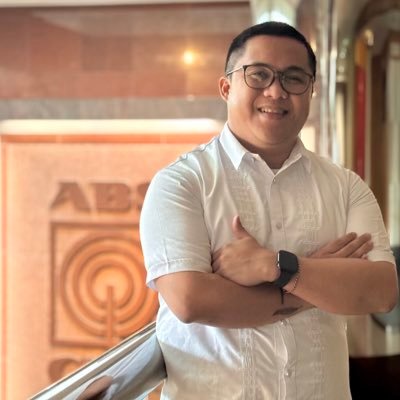 chrisyosores's profile picture. 🇵🇭 DZMM Radyo Patrol. Covers Malacañang and the President. Anchor, Ano'ng Ganap? Sat/Sun, 6-8AM. @DZMMTeleradyo | https://t.co/TKm6gEnTSI