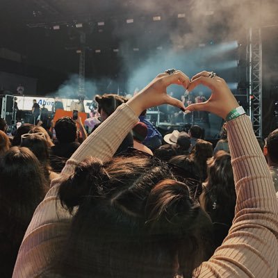 LadsyMonos's profile picture. status update: dead inside