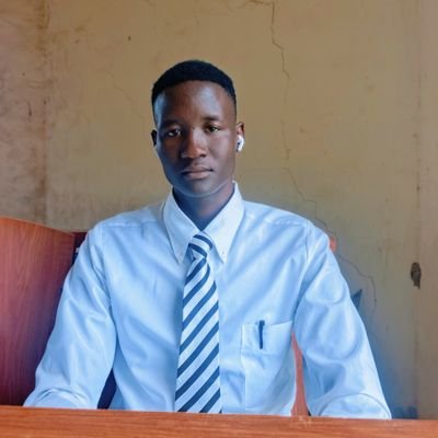 social media influencer | politician | Football lover ⚽