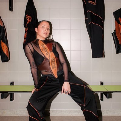 💫 Dance Professional 💫 / Ballet, contemporary, and jazz trained.