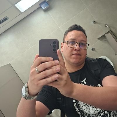 Aqui a passeio.
Na intensão de reclamar, rir, me informar e descontrair.