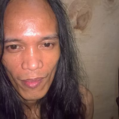 ValentinoGIG's profile picture. advance Guitar Player 🎸
Music Lover 📼 
Guitar Teacher 🎼 
Music Composer 💿
Computer Game Player 👾
short Story Maker 📖
In-between Artist ✒️ 
Com Tech 🖥️