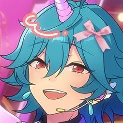 chronically online multifandom boy ✩₊˚.⋆☾⋆⁺₊✧ | he/him | cosplayer and artist | BISEXUALES | 7Teen