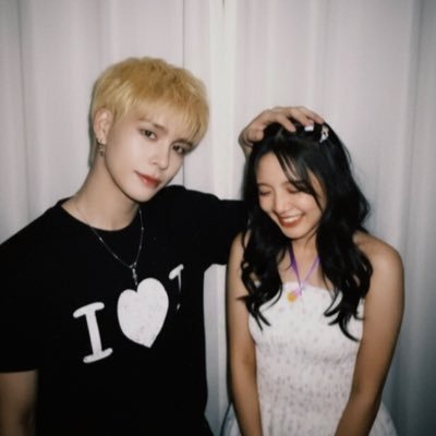MONBEBE 🤍 STAY ❤️ LUVITY ♪ ig : @deeee96_ ♬ Youtube : RebornTV Official ♬ Author AU