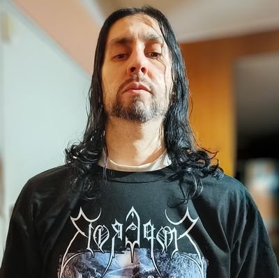 Anti Fascista-Imperialista-Sionista-Colonialista y anti Supremacista. Luchando por los Pueblos oprimidos.
Xeneize. Música y Arte.
De La Campora