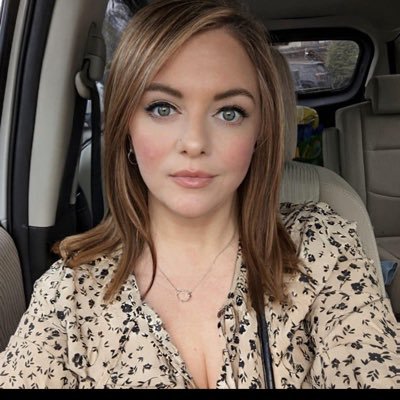 Sometimes writer | Max Verstappen Stan account | Your Radicalized Twitter girlfriend | Oversharing since 2008