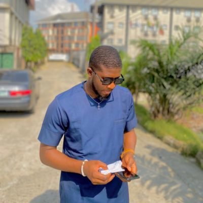 I’m at Artist, I love music and also a LiverpoolFC fan YNWA❤️