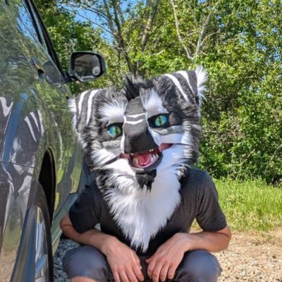 26 / Male / Sergal / ADHD power / Québec, Canada / Following every Sergal / 🧵: @yazurscritters Telegram: @SharpyTheSergal you lost the game