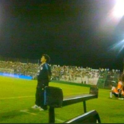 Adg773's profile picture. Padre. Docente. 2 Sueños: como centrojas, raspar en el mediocampo verdinegro y  tocar con Gus.