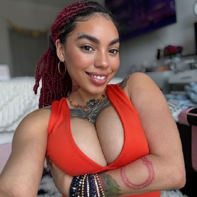 just your one and only love 😘😘 here to keep you company ❤️