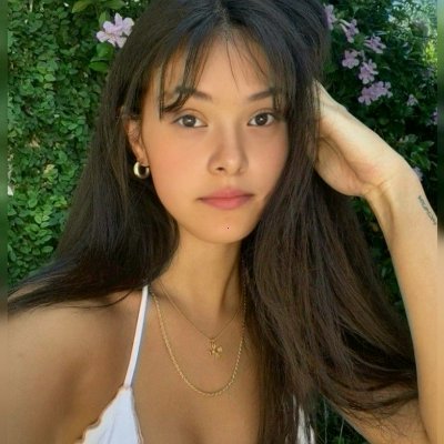 eeee12344's profile picture. Sweet but not so innocent