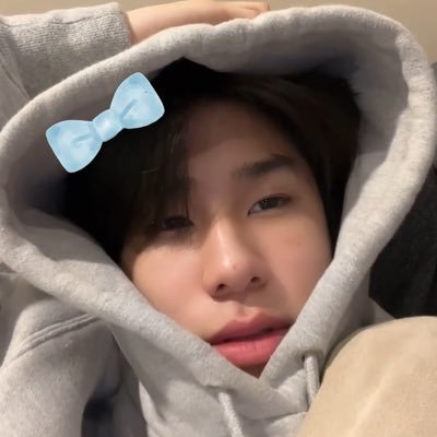 luckyfleurrr's profile picture. infp 𐔌՞. .՞𐦯 ⋆.˚ ☾⭒. “我不懂, 既然两个人无法在一起, 为什么缘分允许他们彼此相认” ─── (❀❛ ֊ ❛„)♡ ─── @lukepeemsan @mickmetas🪽🍭𖥻 𝗍𝗐𝗂𝗇𝗇𝗂𝖾 ! ꨄ @formyluckies