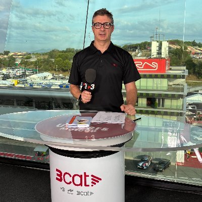 Journalist. MotoGP / Dakar. Catalunya Ràdio. #RealityShow #A300perhora #ActitudMarcMárquez / IG: UniversMotogp damanimalistic / https://t.co/KpARTxTUz1