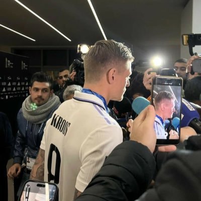 vivagoatt's profile picture. مَا لذّةُ العِشْق إلّا للْمَجَانِين #united