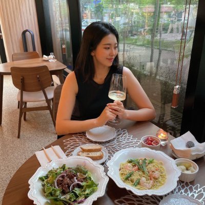 pers_upnyk's profile picture. I will always be honest with you and I expect the same from those who follow me.
👩‍❤️‍💋‍👩 Welcome new friends here 😍😘🥰