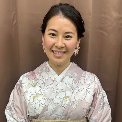 第13.14回MissBouquet💐15回MissBouquet参加✨書道歴14年以上✨新装Bouquet💐は和装👘書道歴のある私が着物を着て、書を知って貰い多くの人の憧れになりたい❣️