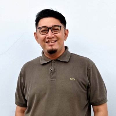addy_mukhziae's profile picture. Merancang grafis👁️ | Penggemar Etno-ekologi🦉🐉🦅| Peminat Etologi🐝🦧 | Kadang menulis✍🏻