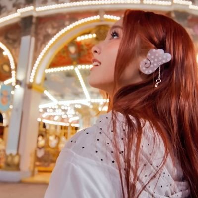 yanniexunis's profile picture. 