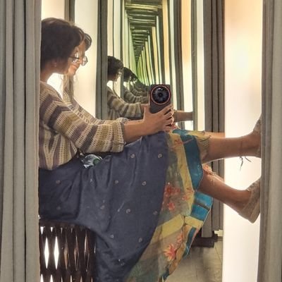 agiornot's profile picture. A moment's worth of memory;
intermittent explorer.