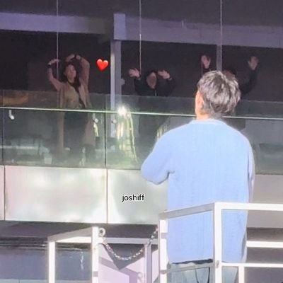 jshb100's profile picture. im a creature of #EXOPLANET and live in #CARATLAND