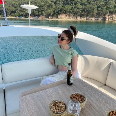 8892Allaire's profile picture. Hi～I'm the kind of optimistic person who would chase the sun while walking and still laugh out loud even if tripped by the wind