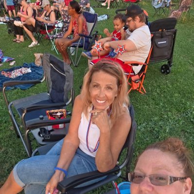 RhondaRehbein's profile picture. No matter who is President Jesus is King 👑