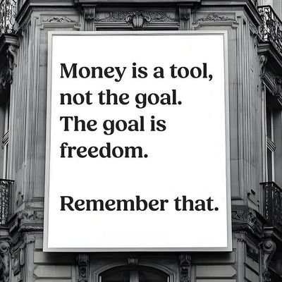 Akshu_313's profile picture. You have to build the road to success, by trying hard ✌️👑