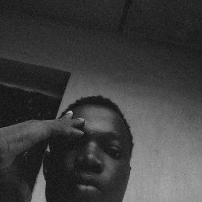 Hi, I’m a graphic designer with a strong eye for detail and a passion for creating visuals that truly represent a brand.
