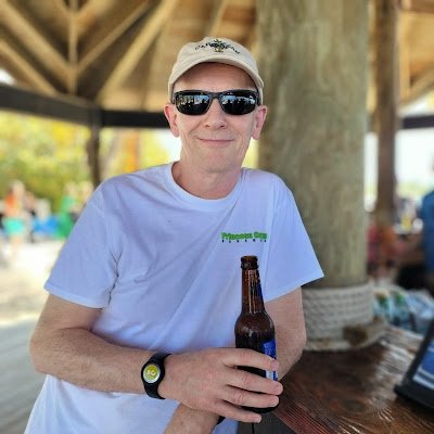 JonHughes231131's profile picture. Cancer Survivor | Yma O Hyd 🏴󠁧󠁢󠁷󠁬󠁳󠁿 | Life Is Better On The Beach 🌴