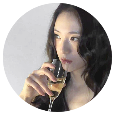 ⠀⠀⠀𐚈‥⃑⠀'𝖯𝗁𝖺𝗇𝗍𝖺𝗌𝗆⠀𝗈𝖿⠀𝖢𝖺𝗌𝖼𝖺𝖽𝖾⠀፡⠀+𝟭𝟵𝟵𝟰.'
⠀⠀⠀Amidst⠀the⠀celestial⠀ballet⠀‘𝒇⠀odes,
⠀⠀⠀reveries⠀soar⠀with⠀broken⠀─⠀wings
⠀⠀⠀of⠀stardust.⠀𓆰⠀𓇔⠀⏐.“𝓚𝒓𝒚𝒔𝒕𝒂𝒍 𝓙𝒖𝒏𝒈.”