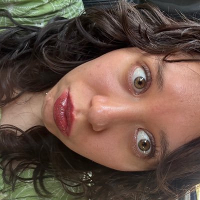 asulitaaaa's profile picture. en otra realidad si completé mi 5/5, pero yo sé que estuviste presente en cada concierto de ellos y mi 4/5 se siente cómo un 5/5, te extraño siempre Li 🫂❤️‍🩹