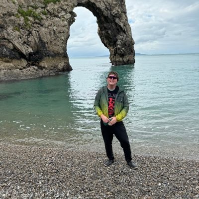 Chelsea Season Ticket Holder. Fan since 90’s,Chelsea mad. Ex-Notts singles pool champion. Dad to 2 beautiful daughters. Professional. Views are entirely my own.
