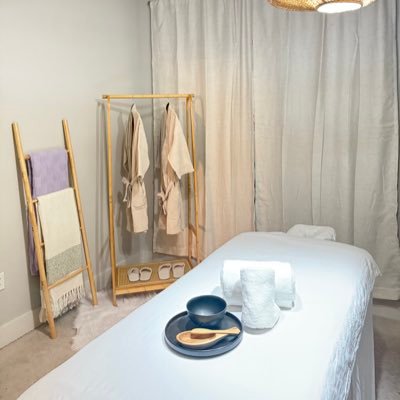 Relaxing massage that melts away tension. Experience the soothing touch and rejuvenate your mind and body. Seattle, Bellevue, kirkland, Remond