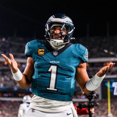 I FW CURRY 🏀 N JALEN HURTS 🏈 BLEACH LOVER #FLYEAGLESFLY🦅 #DubNation