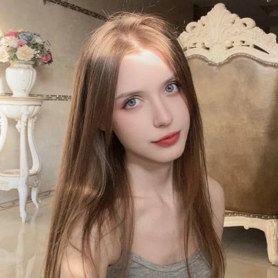 Reine_Delattre's profile picture. What you will look like in the future is hidden in your current efforts.