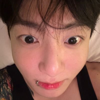 fanacc♡We connect to 7G /she/her @RedoNatalia ♡ @olga_ARMY_CARAT ♡ @Riiv33n ♡ @BTS_twt ♡ @pledis_17 ♡ #TENLEE ♡ @BI_131official ♡ @Wayv_official ♡