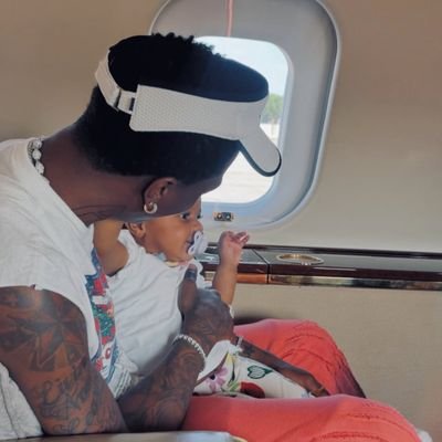 olamilekanmayfc's profile picture. Stan wiz FC 🦅💙
11k acc sus. 😭