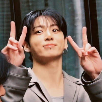 𝖊𝖚 𝖊 𝖔 𝖇𝖆𝖓𝖌𝖙𝖆𝖓 𝖈𝖔𝖓𝖙𝖗𝖆 𝖔 𝖒𝖚𝖓𝖉𝖔.。.:*♡ @thvwendyy @midnightsquel @thvpeitudo @_jmsea @agustdspider @juconaspider @kookllegacy❥