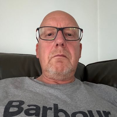 Army veteran. Married to a bosta. WBA,GRFC. GSTK🇬🇧I’m not woke and enjoy a laugh and a piss take and Guinness. Been around the block a bit. NO DM’S.