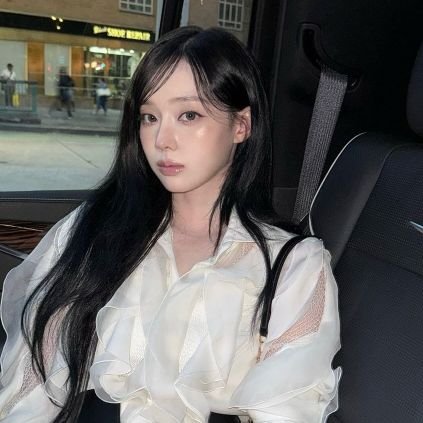 一個愛分享韓日中馬台美女的博主
關注我 讓你享受視覺盛宴 滿滿的美女雲
如有冒犯到私我一定刪文🙇♂️